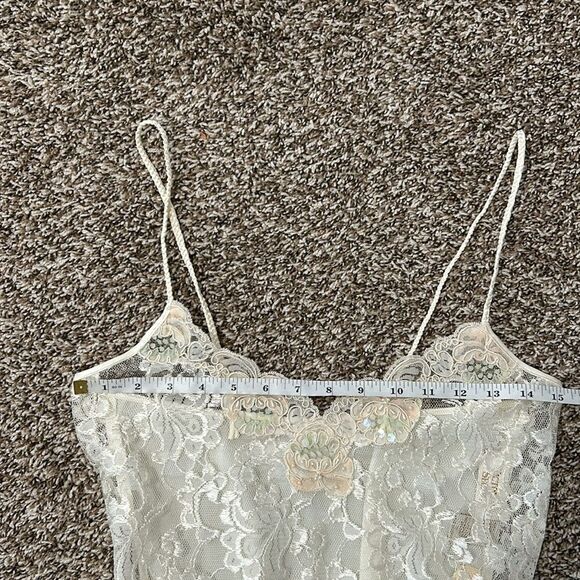 Victoria’s Secret Gold Label Sexy White Wedding Lace Teddy Beads Nightie NWT - Picture 14 of 15